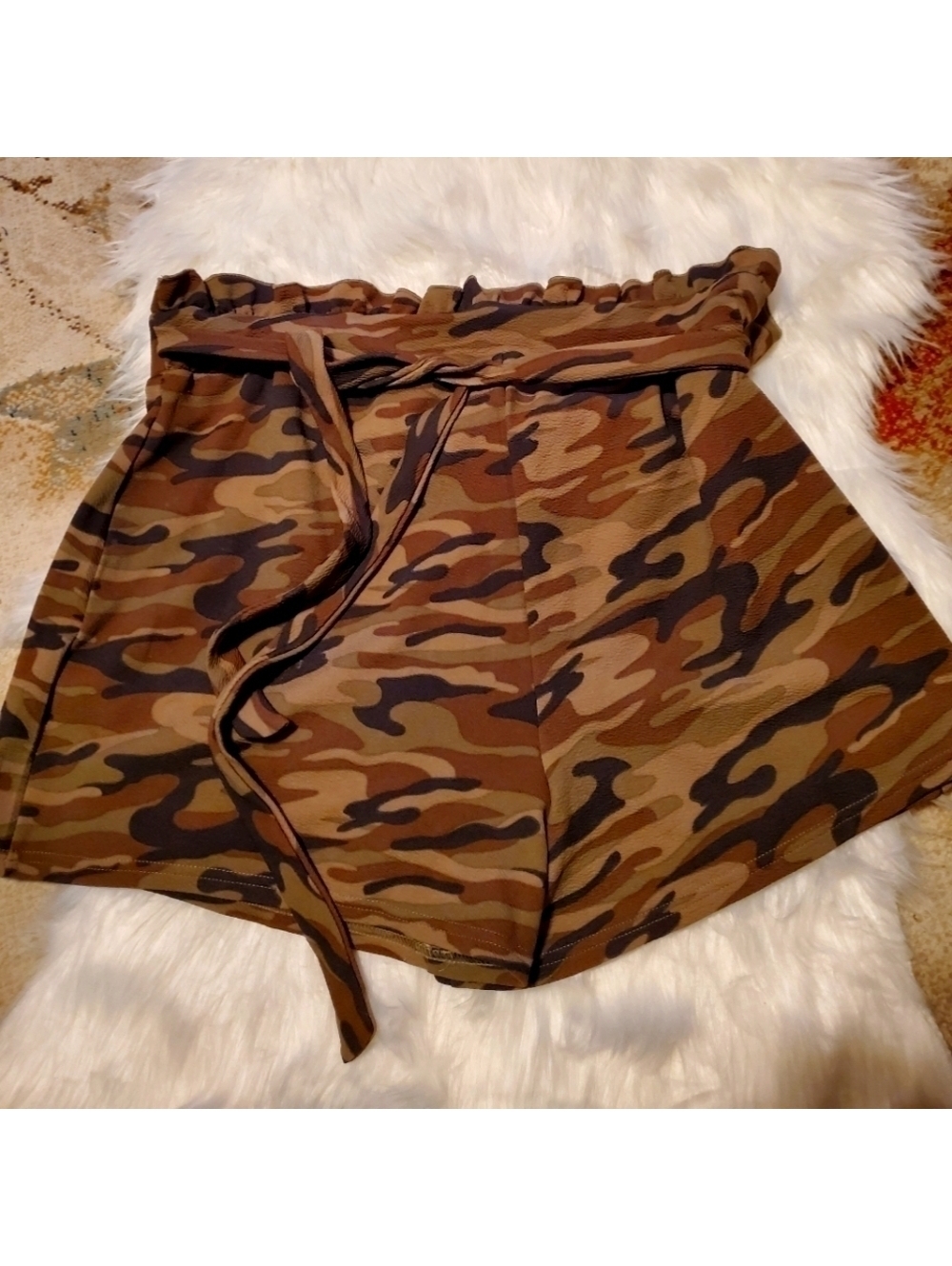 Derek Heart Women's Plus Size 1X Camo Shorts with Front Tie - New